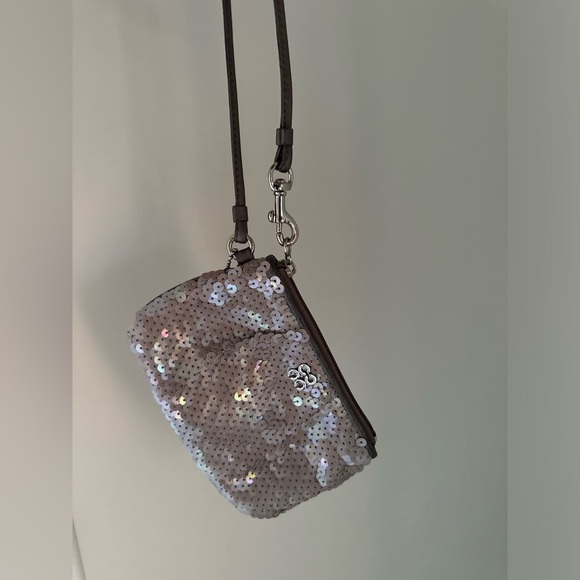 Coach mini Sequin Clutch Bag - Silver - Picture 1 of 7